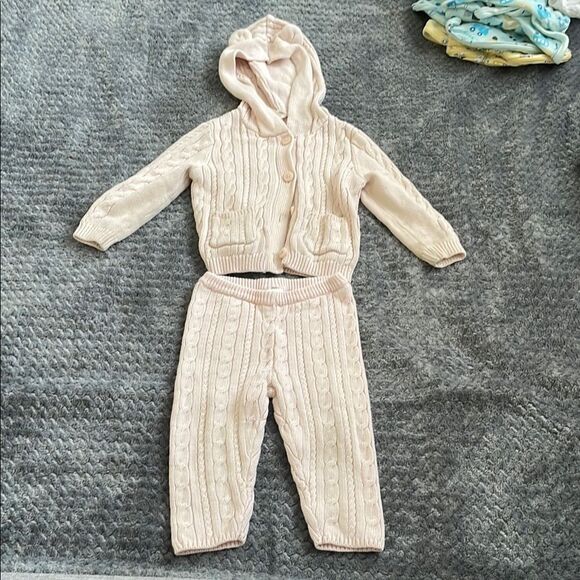 OshKosh B'gosh Pink Knit Hooded Jacket and Pants Set 6-9months - Picture 1 of 8